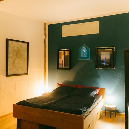 The Upholstery Tinyhouse Deluxe Eco Chalet Kreativ Citynah Chemnitz Extérieur photo