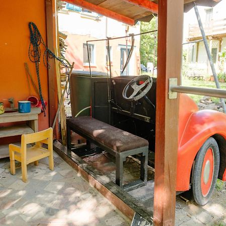 The Upholstery Tinyhouse Deluxe Eco Chalet Kreativ Citynah Chemnitz Extérieur photo
