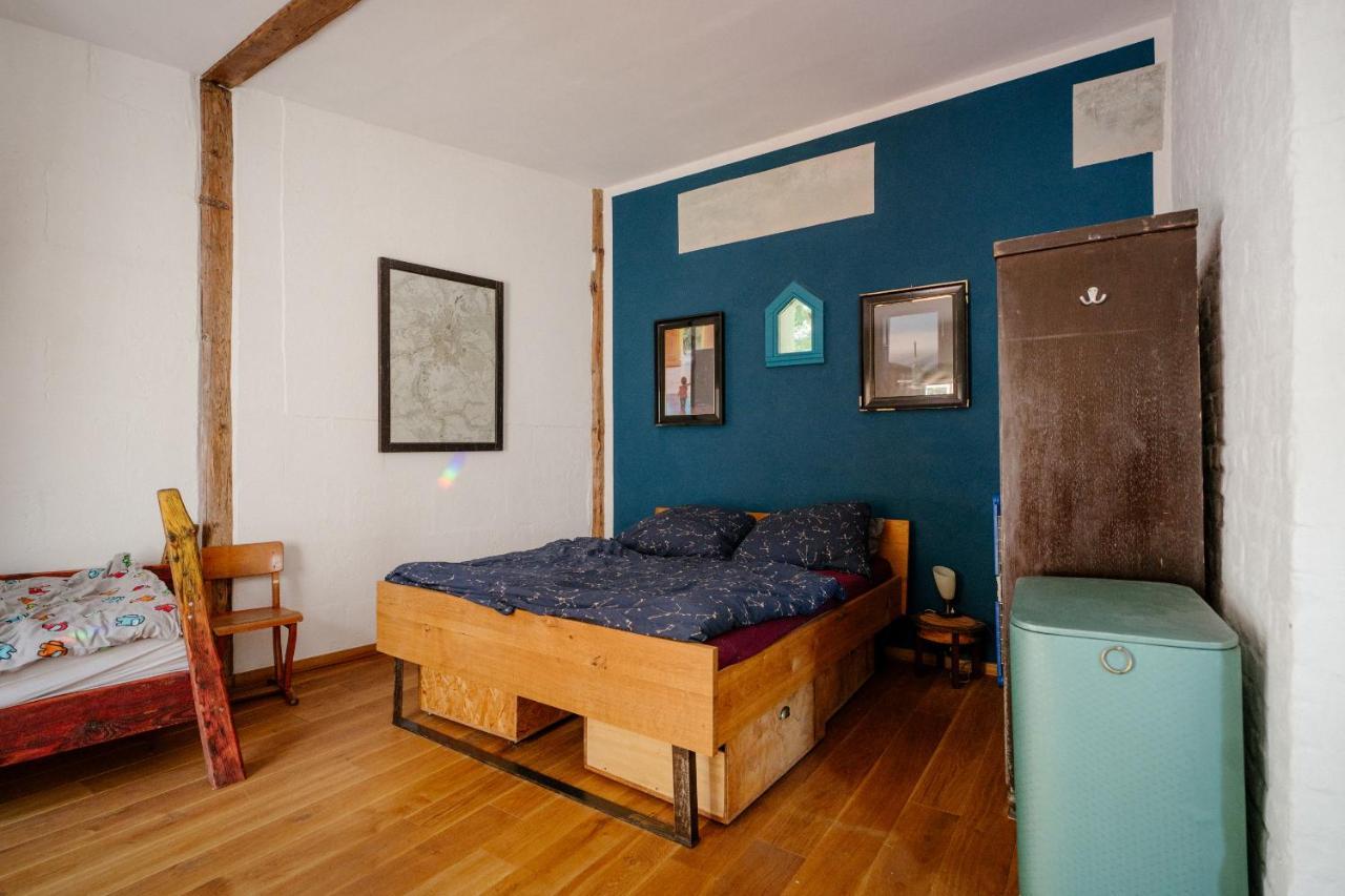 The Upholstery Tinyhouse Deluxe Eco Chalet Kreativ Citynah Chemnitz Extérieur photo