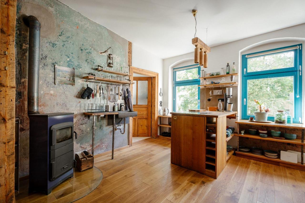 The Upholstery Tinyhouse Deluxe Eco Chalet Kreativ Citynah Chemnitz Extérieur photo