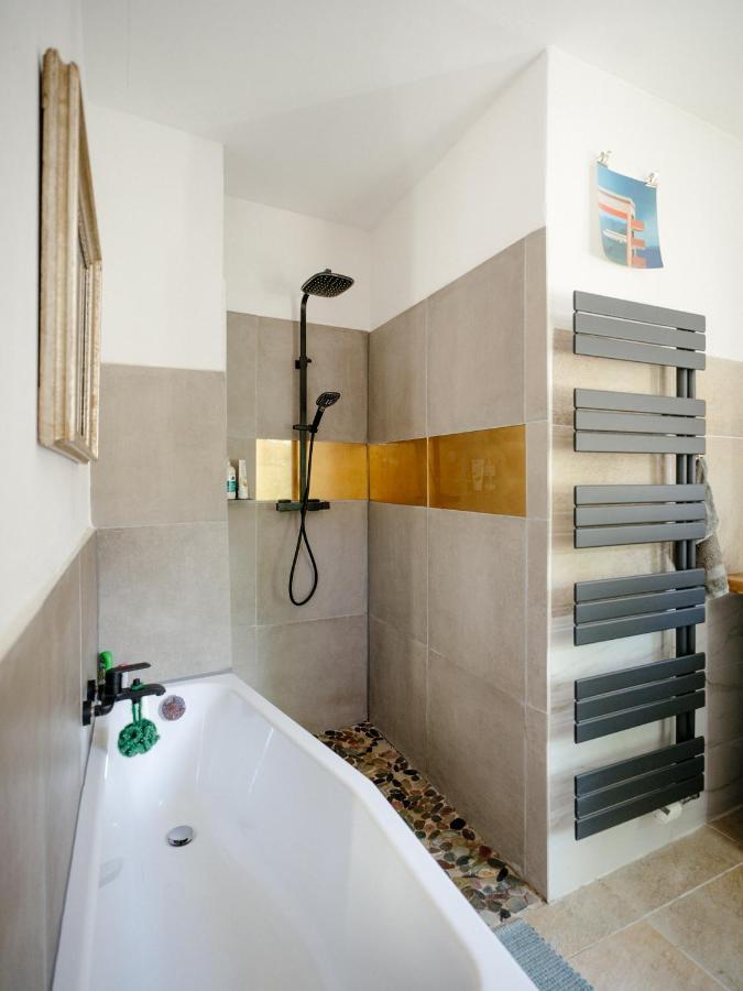 The Upholstery Tinyhouse Deluxe Eco Chalet Kreativ Citynah Chemnitz Extérieur photo