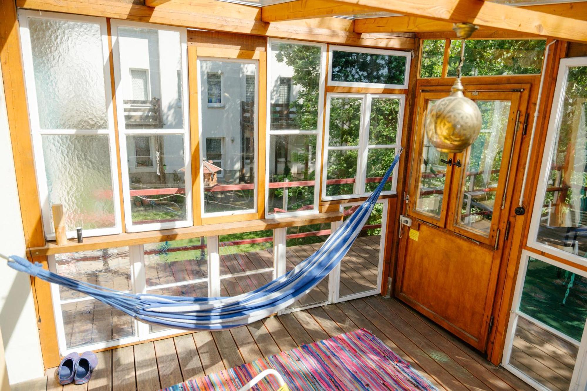 The Upholstery Tinyhouse Deluxe Eco Chalet Kreativ Citynah Chemnitz Extérieur photo
