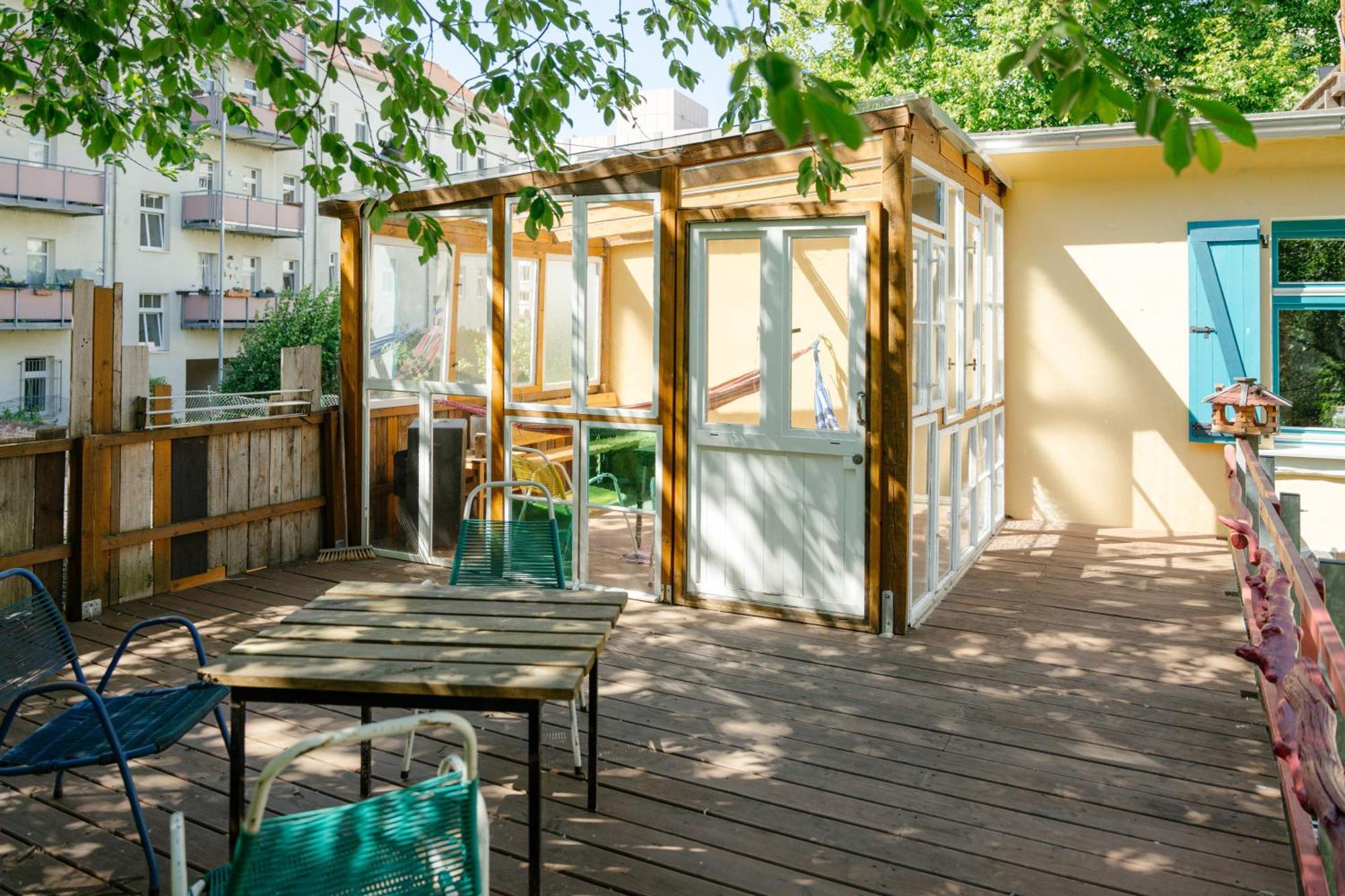 The Upholstery Tinyhouse Deluxe Eco Chalet Kreativ Citynah Chemnitz Extérieur photo