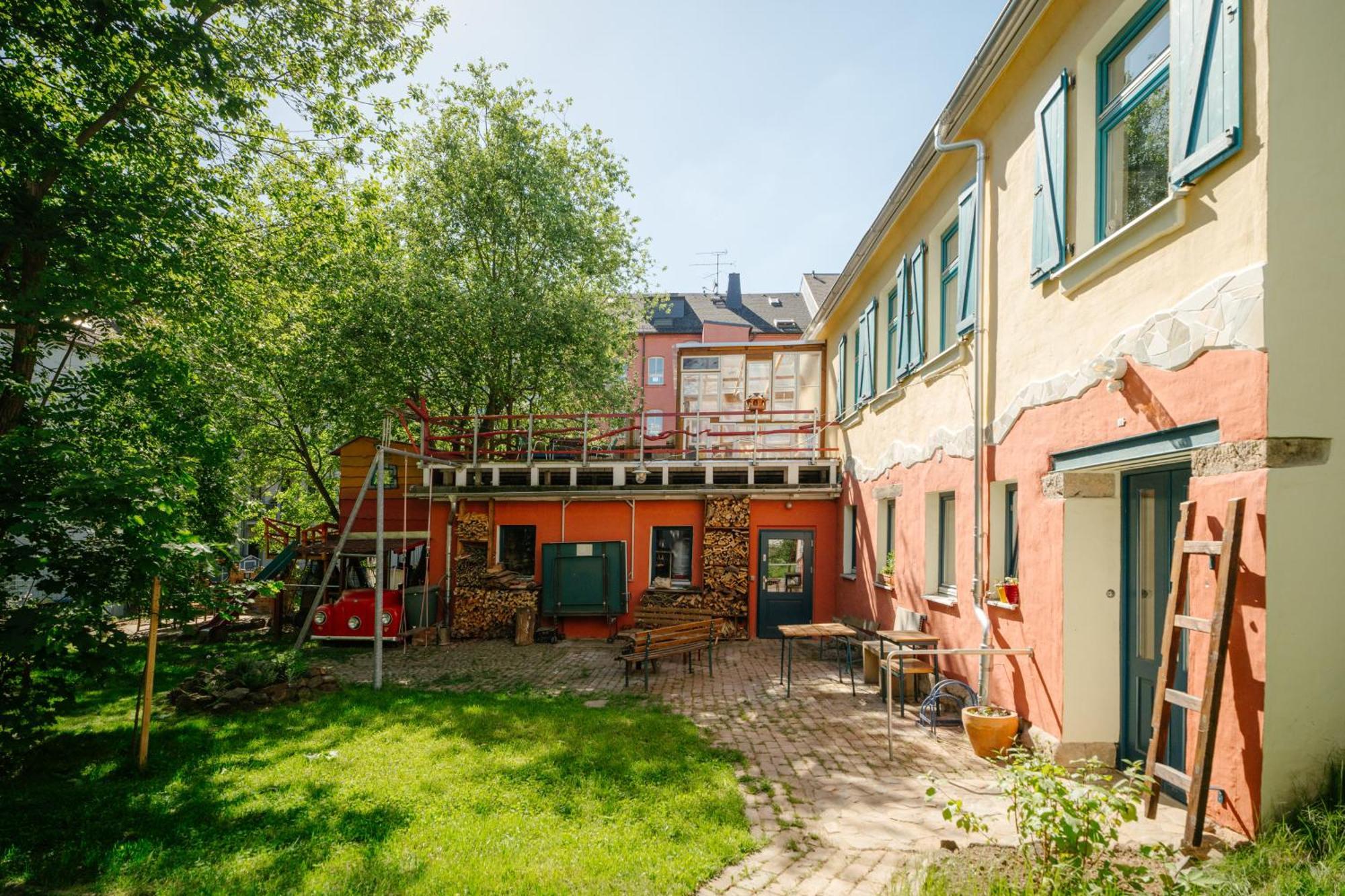 The Upholstery Tinyhouse Deluxe Eco Chalet Kreativ Citynah Chemnitz Extérieur photo