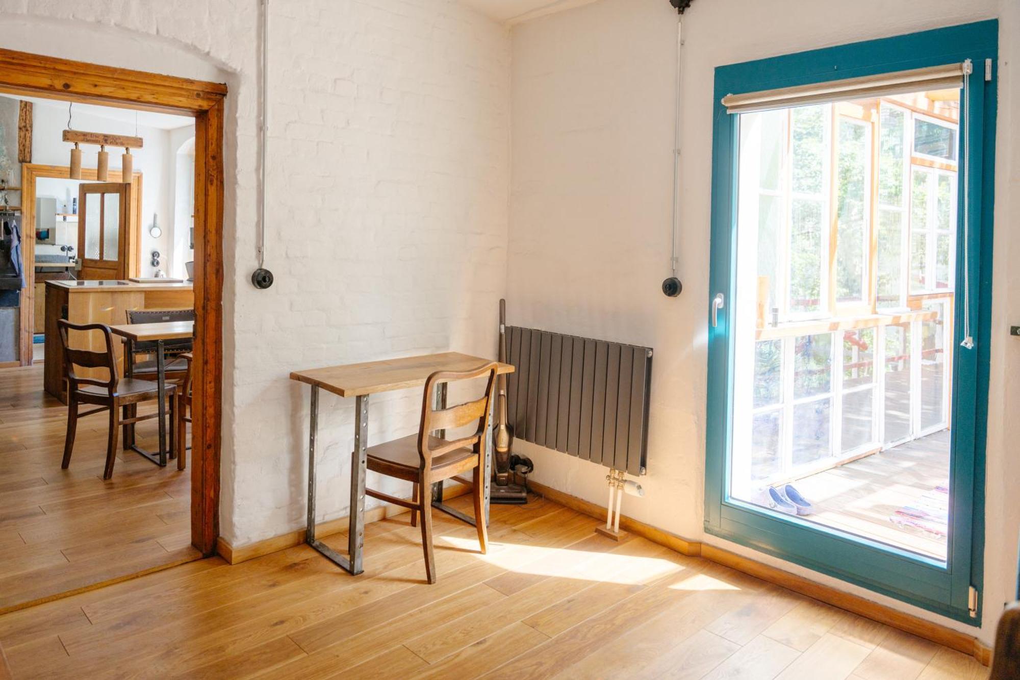 The Upholstery Tinyhouse Deluxe Eco Chalet Kreativ Citynah Chemnitz Extérieur photo